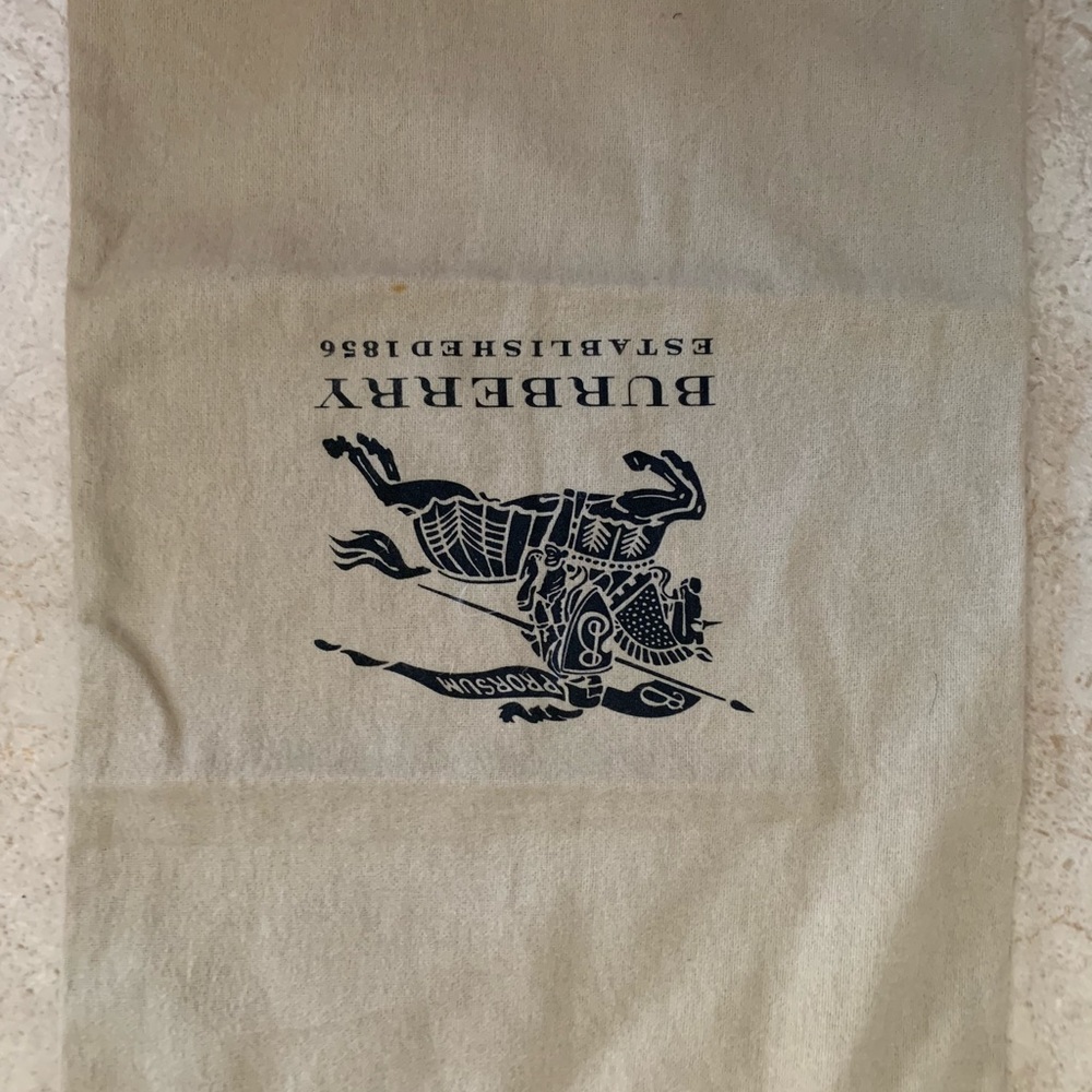 Burberry dust bag